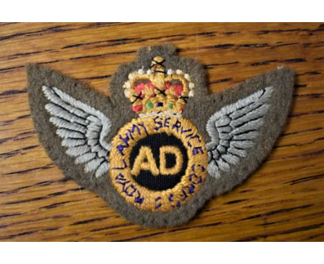 British Royal Army Service Corps 'AD' Qualification Wings, Air Dispatch EIIR on Green cloth used between the 1950/60's.