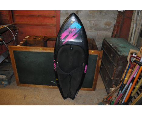 An O'Brien Magic kneeboard