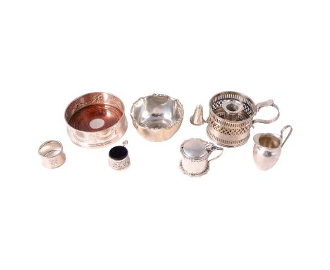 A Victorian silver drum mustard, Goldsmiths &amp; Silversmiths Co. Ltd., London 1899, gadrooned rims, shell thumbpiece, blue 