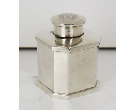 A George V silver octagonal tea caddy, Birmingham 1925, with engraved armorial to lid, 3½in. (9cm.) high, 3.1 tr.oz.