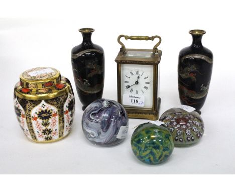 A BRASS CASED CARRIAGE CLOCK with white enamel face and black Roman numerals, a Royal Crown Derby Imari patterned ginger jar 