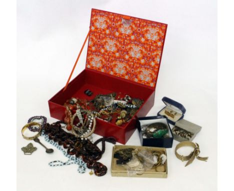 A LARGE SELECTION OF COSTUME JEWELLERY AND BEADS including faux amber, ethnic gold twist bracelets, enamalled filigree brooch