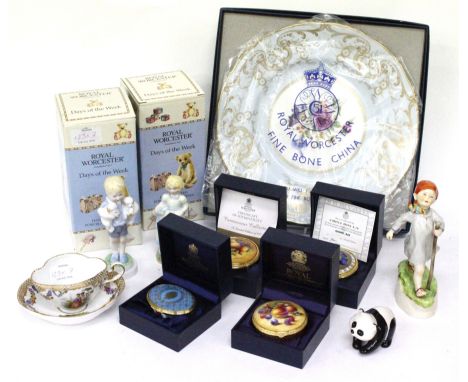 A ROYAL WORCESTER CABINET PLATE, two Royal Worcester 'Days of the Week' figurines, a Beswick panda, four Royal Worcester boxe