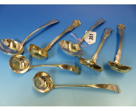 A PAIR OF 19th C. QUEENS PATTERN HALLMARKED SILVER SAUCE LADLES DATED 1851 GLASGOW FOR JOHN MURRAY (JOHN MUIR), A KINGS PATTE