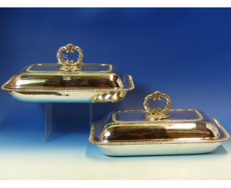 A PAIR OF PAUL STORR RECTANGULAR HALLMARKED SILVER ENTREE DISHES WITH GADROON BORDERS, DATED LONDON 1822. MEASUREMENTS LENGTH