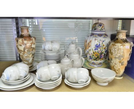 Japanese tea service, two Japanese vases, Alfred Meakin plate etc. 