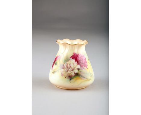 Royal Worcester purse vase, hand painted carnations by Spilbury, date coded 1926, 8cm high