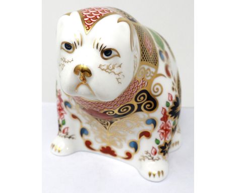 Royal Crown Derby paperweight with gold stopper, Old Imari Bulldog, H: 90 mm, no cracks or chips. P&amp;P Group 1 (£14+VAT fo