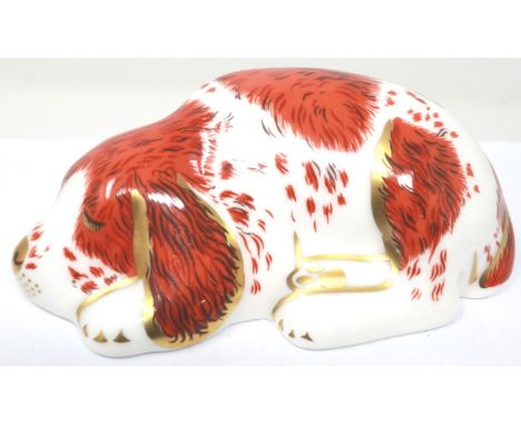 Royal Crown Derby paperweight with gold stopper, Collectors Guild puppy, L: 90 mm, no cracks or chips. P&amp;P Group 1 (£14+V