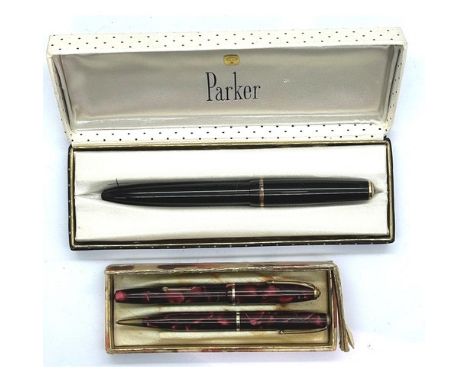 Parker fountain pen with 14ct gold nib and two other examples. P&amp;P Group 1 (£14+VAT for the first lot and £1+VAT for subs