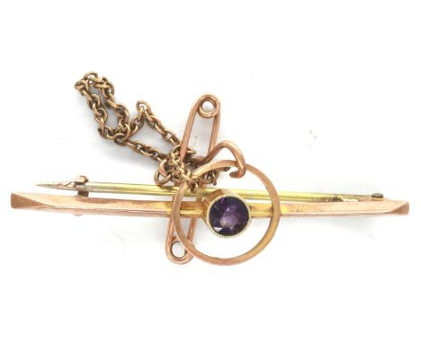 9ct gold Victorian bar brooch set, with single amethyst and safety chain, L: 50 mm, 2.1g. P&amp;P Group 1 (£14+VAT for the fi