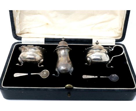 Hallmarked silver cruet, Birmingham assay, set with open salt and mustard, largest H: 80 mm, combined 101g. P&amp;P Group 1 (