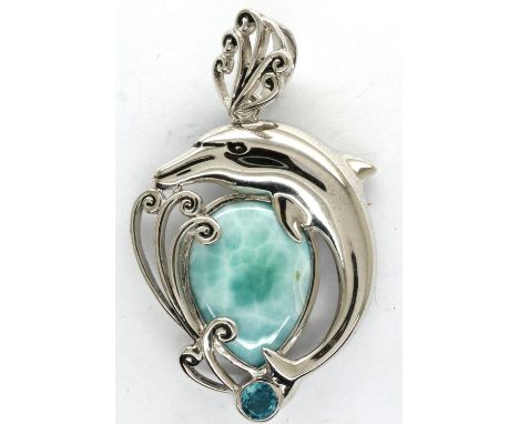 925 silver dolphin form pendant set with natural larimar, H: 50 mm. P&amp;P Group 1 (£14+VAT for the first lot and £1+VAT for