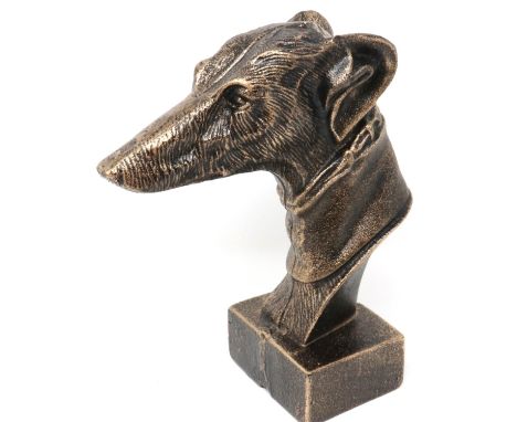 Bronzed cast iron grey hound bust, H: 20 cm. P&amp;P Group 2 (£18+VAT for the first lot and £3+VAT for subsequent lots) 