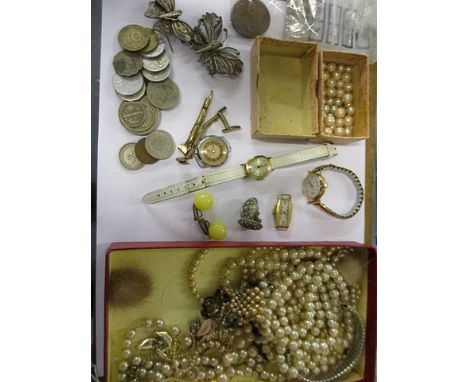 Vintage jewellery and watches to include silver filigree brooches and a small amount of coinage