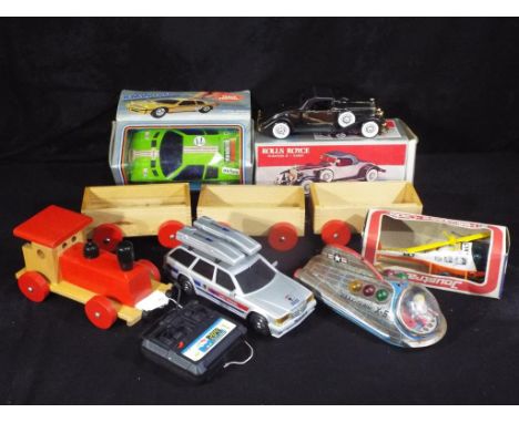 Joustra, Modern Toys and Others - A collection of vintage toys including a boxed Joustra Cadet Helicopter; an unboxed Modern 