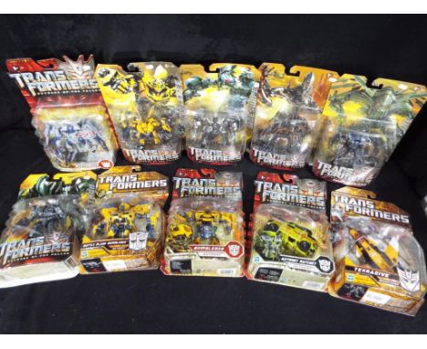 Transformers - Ten boxed Transformers action figures to include Bumblebee, Battle Blade Bumblebee, Autobot Ratchet, Terradive