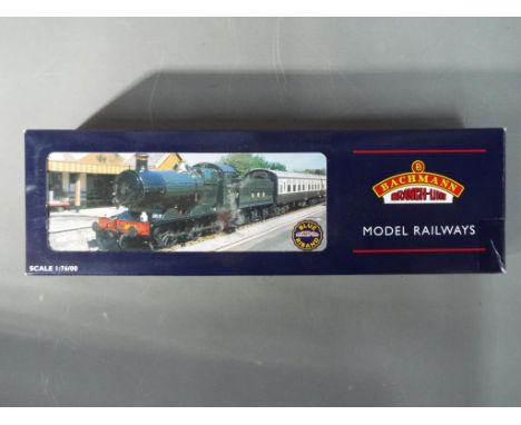Bachmann - A boxed OO gauge 0-6-0 2251 Class Collett Goods steam locomotive and tender, 32-305 Op.No. 2217, in BR black weath