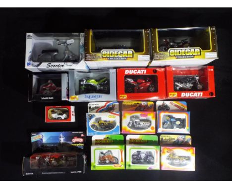 Zylmex, Onyx, Grip Zechin, Maisto - 15 boxed diecast model motorcycles and bicycles in various scales. Lot includes Grip Zech