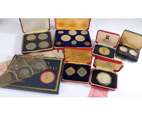 Collection of coin sets, to include Queen Salote Tupou III of Tongo set, Coins of New Zealand 1967, Queen Elizabeth II 60th B