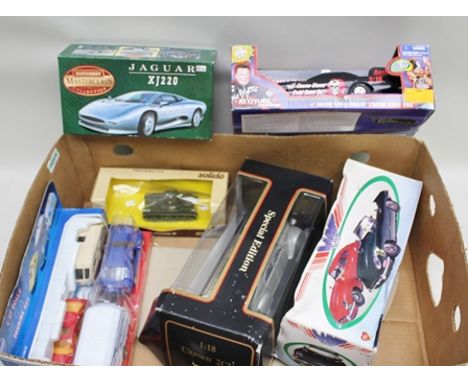 LUXE CAR DIE-CAST MODEL OF AN E TYPE JAGUAR, Maisto Special Edition Citroen 2CV, a Road Champs WF Attitude Racing Car with so