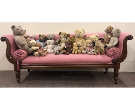 The Tara's Palace Teddy Bear CollectionTeddy & Novelty Bears: A collection of approx. thirty varied sized Teddy Bears, by Ste