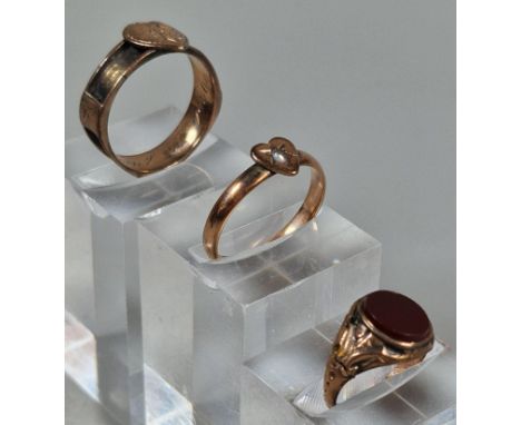 9ct gold heart shaped ring. 2.6g approx. Together with 9ct gold hardstone signet ring. 1.4g approx. and another heart shaped 