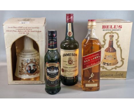 Five bottles of Whisky to include: small 35cl Glenfiddich Single Malt 40% vol., Jameson Irish Whiskey 75cl, 40% vol., Johnnie