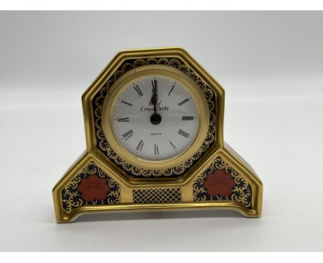 Royal Crown Derby - Old Imari 1128 Desk Clock. 
Good condition, no damage. 