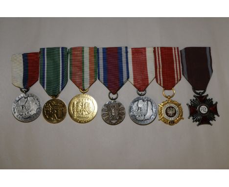 Selection of Polish military medals, mostly WWII and later period including red enamel PRL Cross (7)