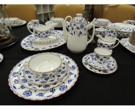 A quantity of Spode Blue Colonial dinner, tea and coffee wares (106 pieces) 