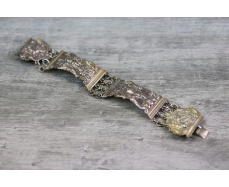 Dutch continental silver panel chain link bracelet, cast Biblical decoration possibly depicting Moses and the Ten Commandment