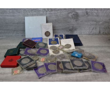 Box of mixed vintage coins to include Crowns, £5 Pounds etc