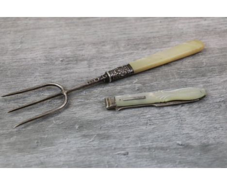 Mid Victorian silver and mother-of-pearl folding pocket fork, engraved bluebell decoration to mother-of-pearl handle, makers 