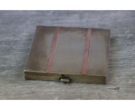 George VI silver parcel-gilt ladies compact, engine turned decoration to lid and base with two rose gold gilt bands to lid, p