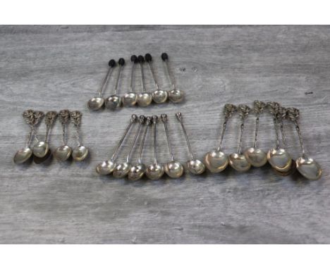 Six George V silver coffee bean finial coffee spoons, makers Hukin &amp; Heath Ltd, Birmingham 1916; six silver coffee spoons