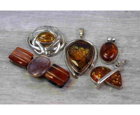 Carnelian, moss agate and banded agate gold plated bracelet, the oval moss agate panel with rub over setting, rectangular car