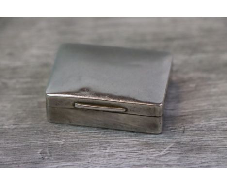 Edwardian Asprey snuff box of rectangular plain form, gilt interior, hinged lid, hallmarked Asprey &amp; Co Ltd, London , dim