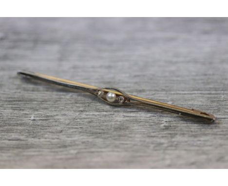Pearl and diamond yellow gold and platinum set bar brooch, the centre cream button pearl measuring approximately 3.5mm, small
