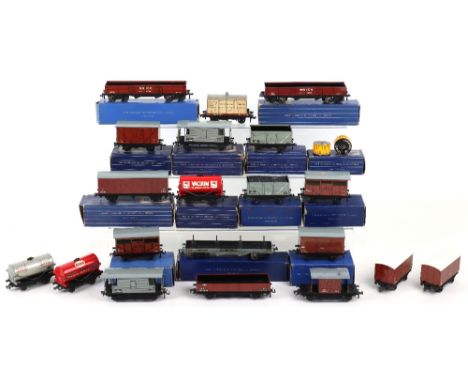 Hornby Dublo wagons, boxed 2xD1 Cattle trucks, D1 Fish van, D2 Coal wagon high-sided, D1 Bogie Bolster wagon, D1 Bogie Brick 