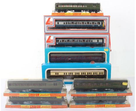 Nine Various Makers 00 Scale Boxed Coaches, Airfix Auto Coach BR, Class B Surburban brake coach (GWR Livery) 2 x Lima 205147 