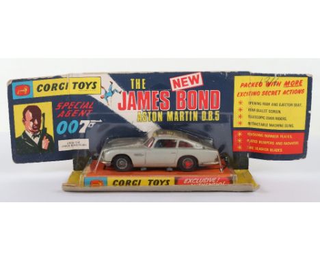 Corgi Toys 270 James Bond Aston Martin D.B.5 1st Edition silver with tyre slashers, revolving number plates, rear bullet scre