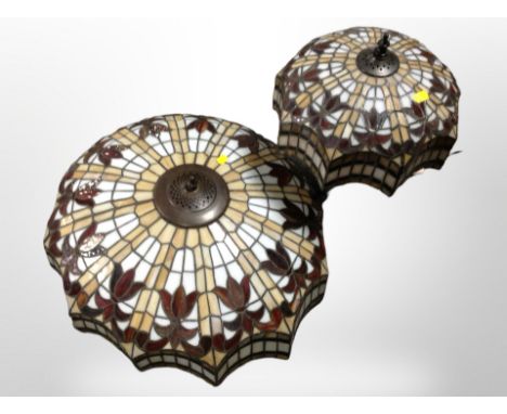 A Tiffany-style glass pendant light fitting, diameter 50cm, and a matching table lamp.