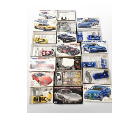 10 Tamiya scale car modelling kits. (1 box)