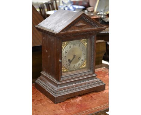 A late 19th century oak bracket clock, c.1890