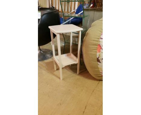 Vintage painted bedside table in cream with lower shelf. 58cm high, 28cm sq top