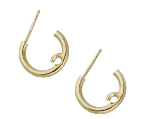 A pair of 18ct gold hoop earrings by Theo Fennell, the plain polished hoops with drop fitting, maker’s mark ‘TF’, London hall