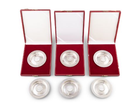 SIX SILVER 'ROYAL LINEAGE SERIES' DISHES,London 1973 & 1975, mark of Silver Manufacturers Ltd., Limited editions of 1500, com