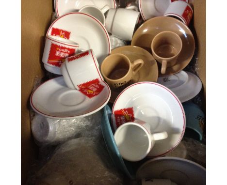 BOX COFFEE CUPS AND SAUCERS. M1