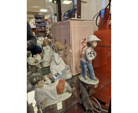 Trio of Lladro Nao Figures inc one boxed